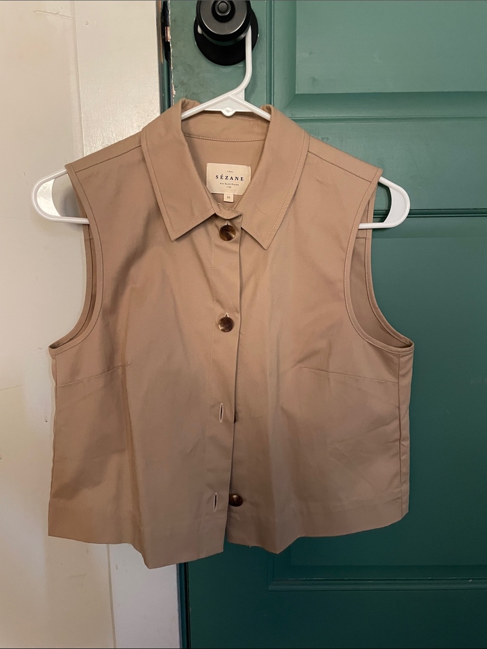 Sézane Tan Sleeveless Button Front Top